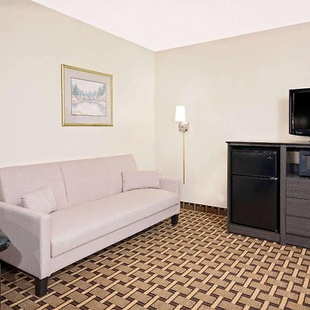 Super 8 By Wyndham Ashland Hotel Ngoại thất bức ảnh