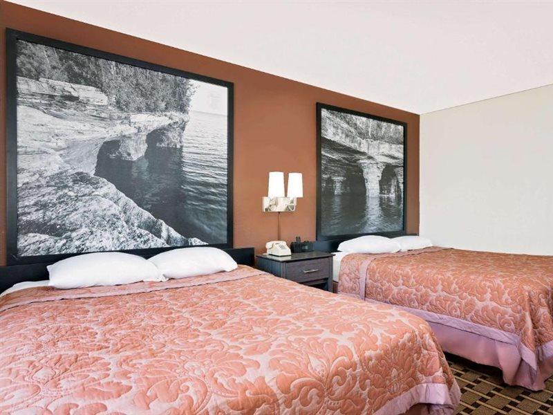 Super 8 By Wyndham Ashland Hotel Ngoại thất bức ảnh