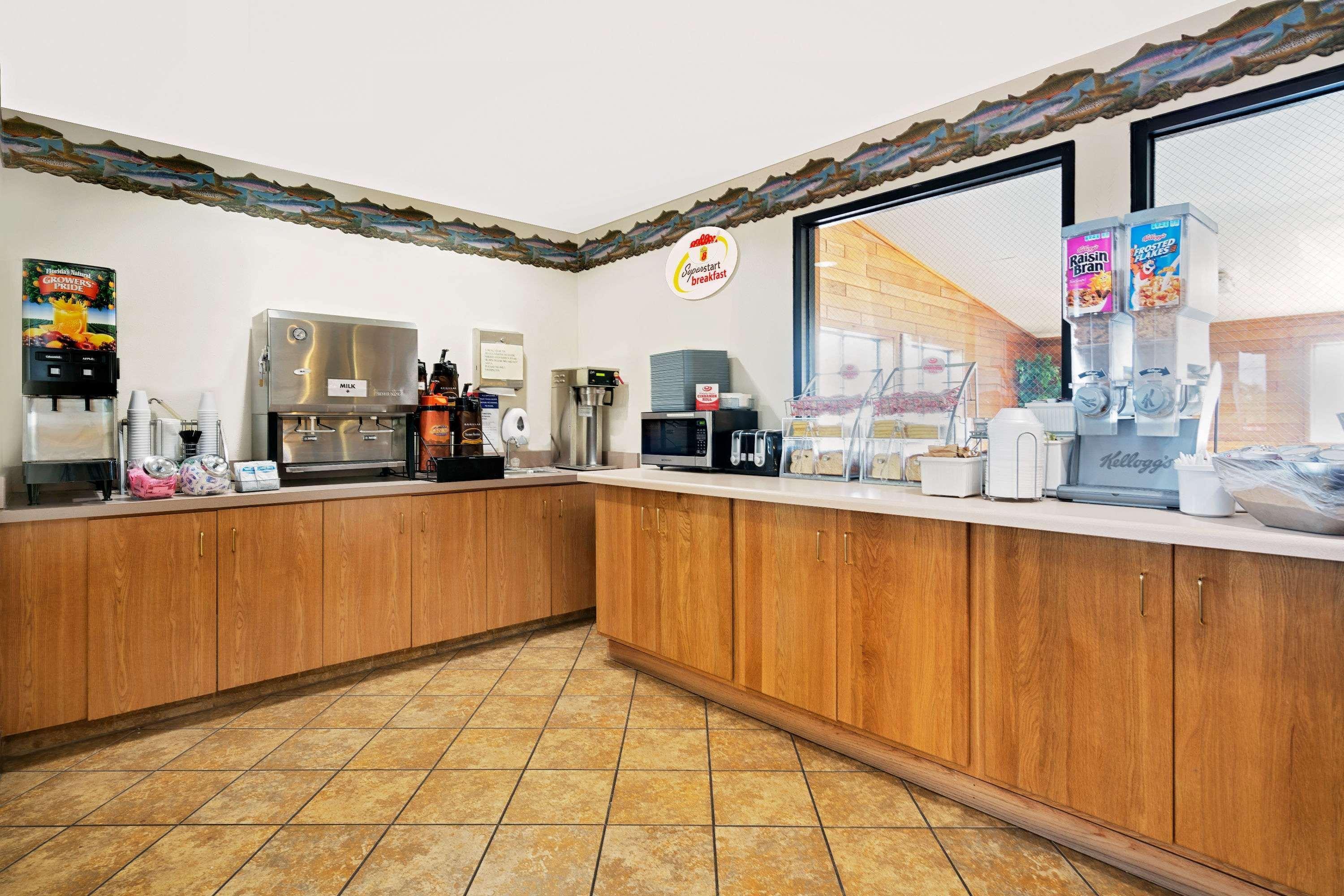 Super 8 By Wyndham Ashland Hotel Ngoại thất bức ảnh