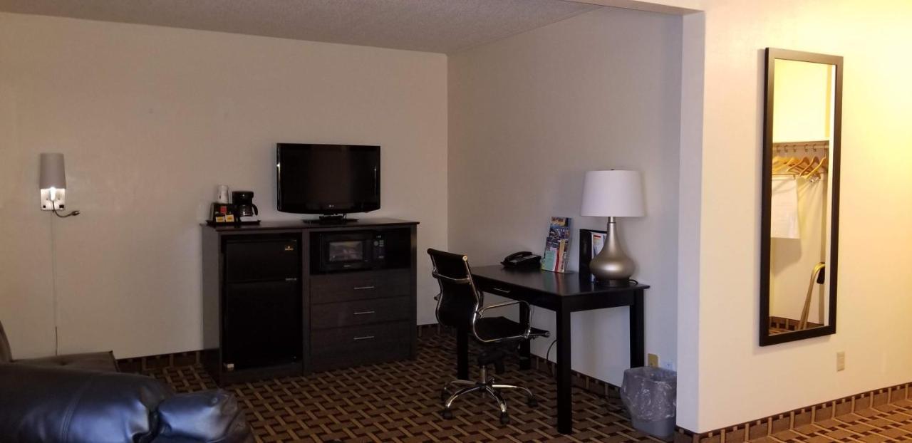 Super 8 By Wyndham Ashland Hotel Ngoại thất bức ảnh